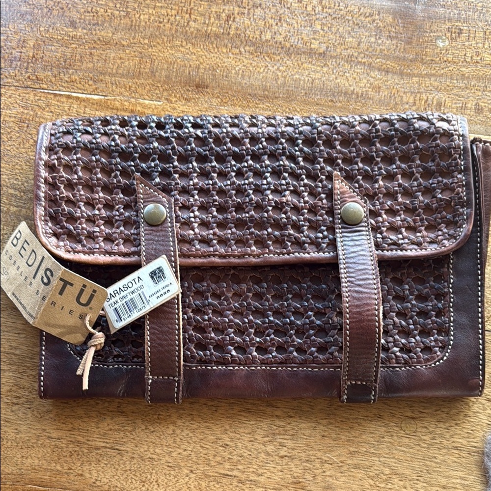 BED|STU Brown Leather Textured Wallet